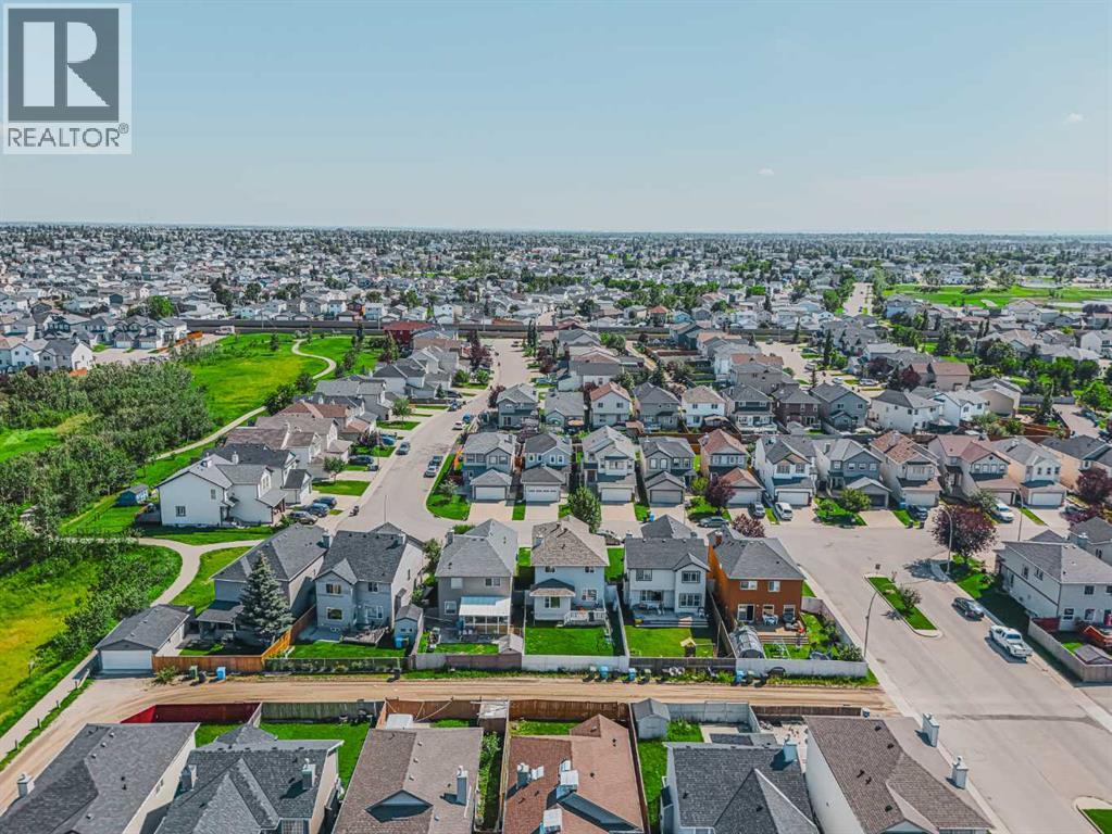 Photo 32 of 83 Marthas Close Ne, Calgary AB
