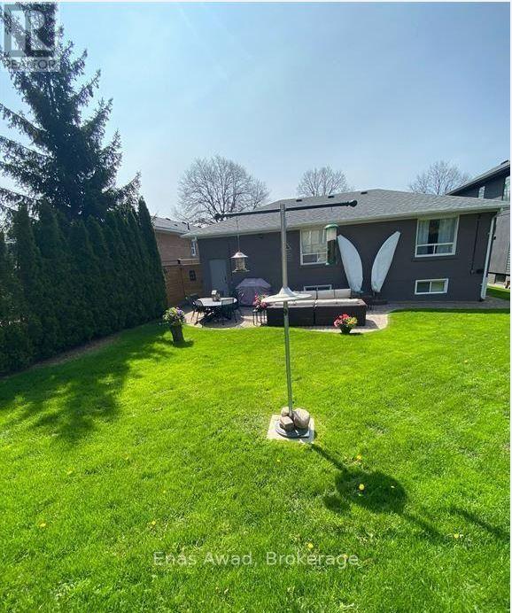 Photo 3 of 6 Firwood Crescent, Toronto ON
