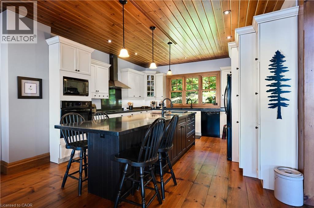 Photo 45 of 990 Hasketts Drive, Port Severn ON