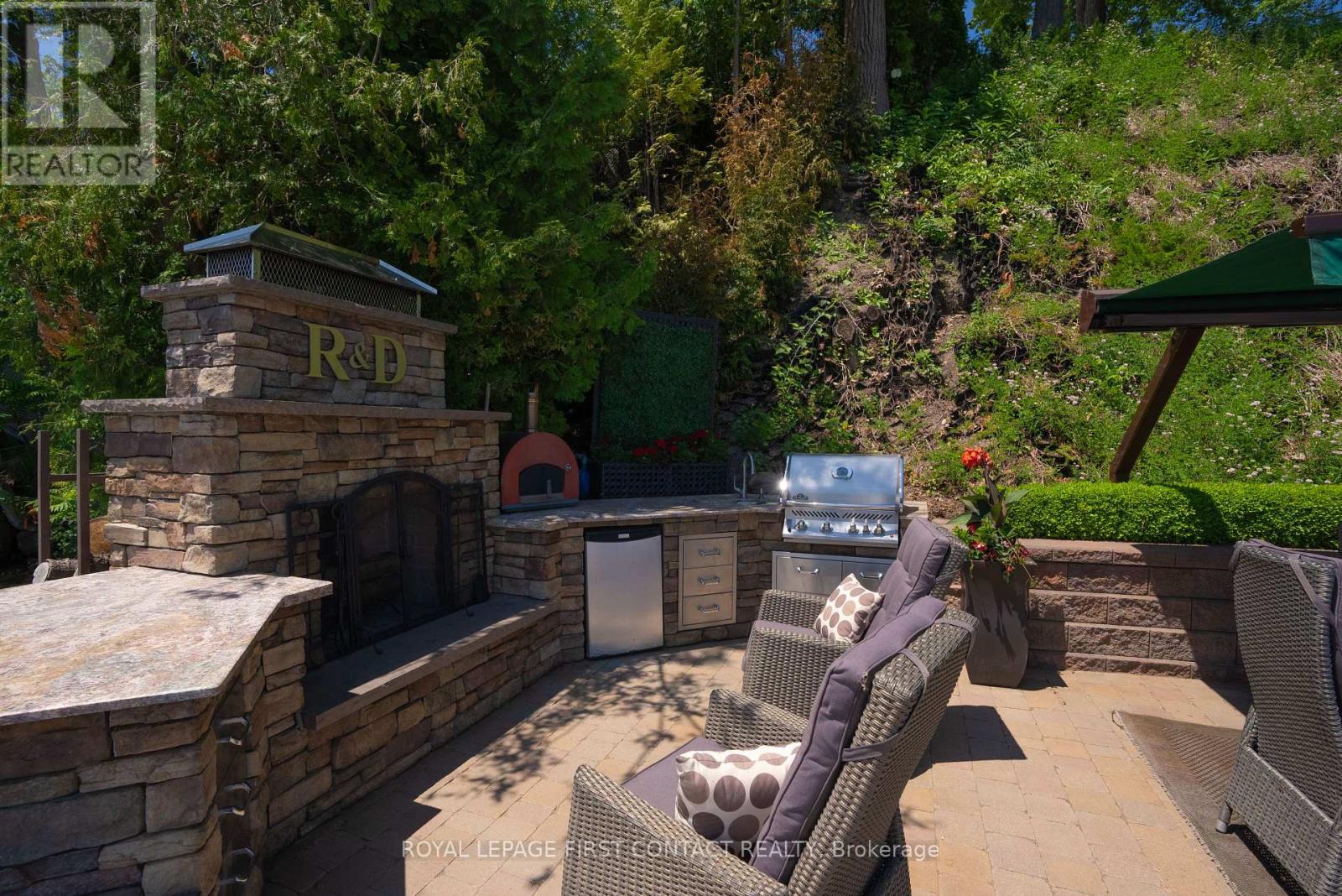Photo 17 of 13 Georgina Drive, Oromedonte ON