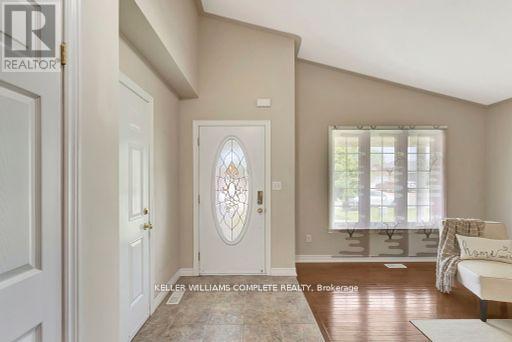 Photo 13 of 25 Mapleview Drive, Haldimand ON