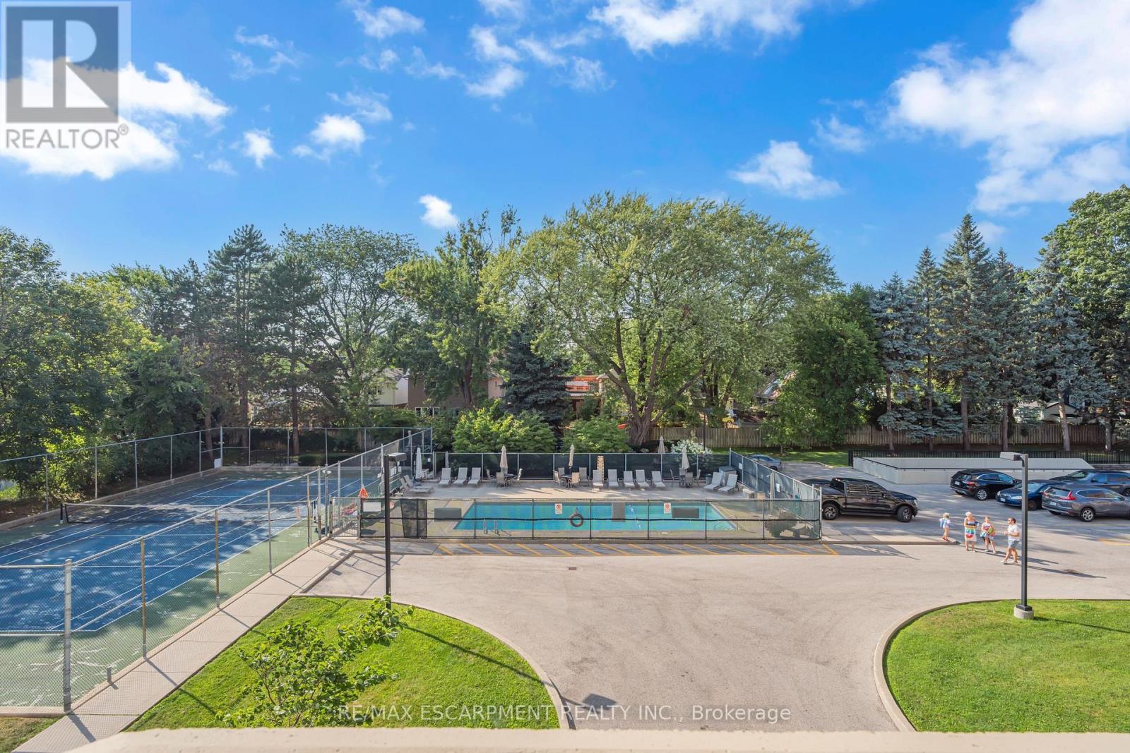 Photo 26 of 302 1201 North Shore Boulevard E, Burlington ON
