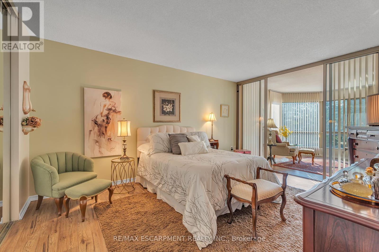 Photo 18 of 302 1201 North Shore Boulevard E, Burlington ON