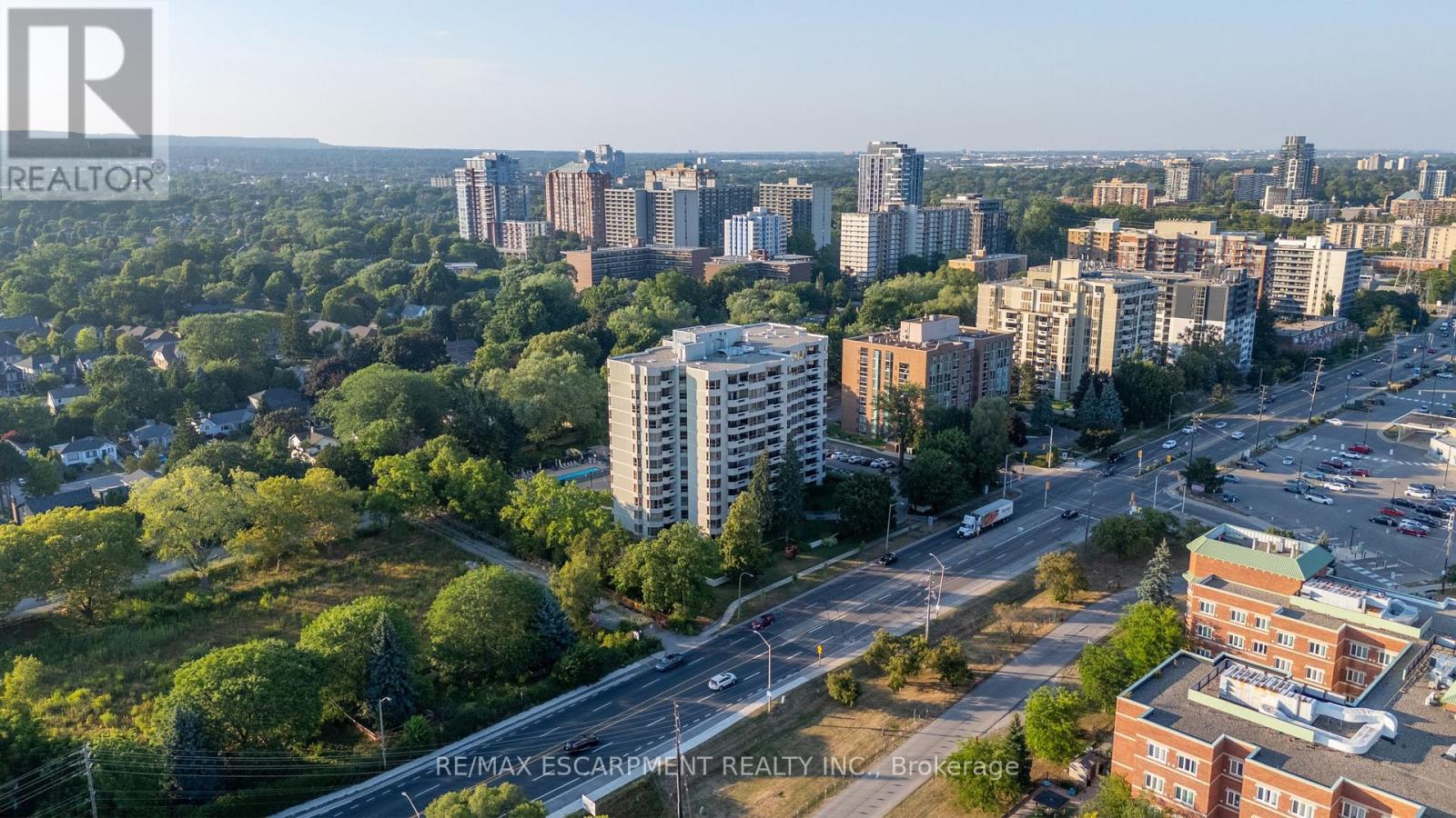 Photo 31 of 302 1201 North Shore Boulevard E, Burlington ON
