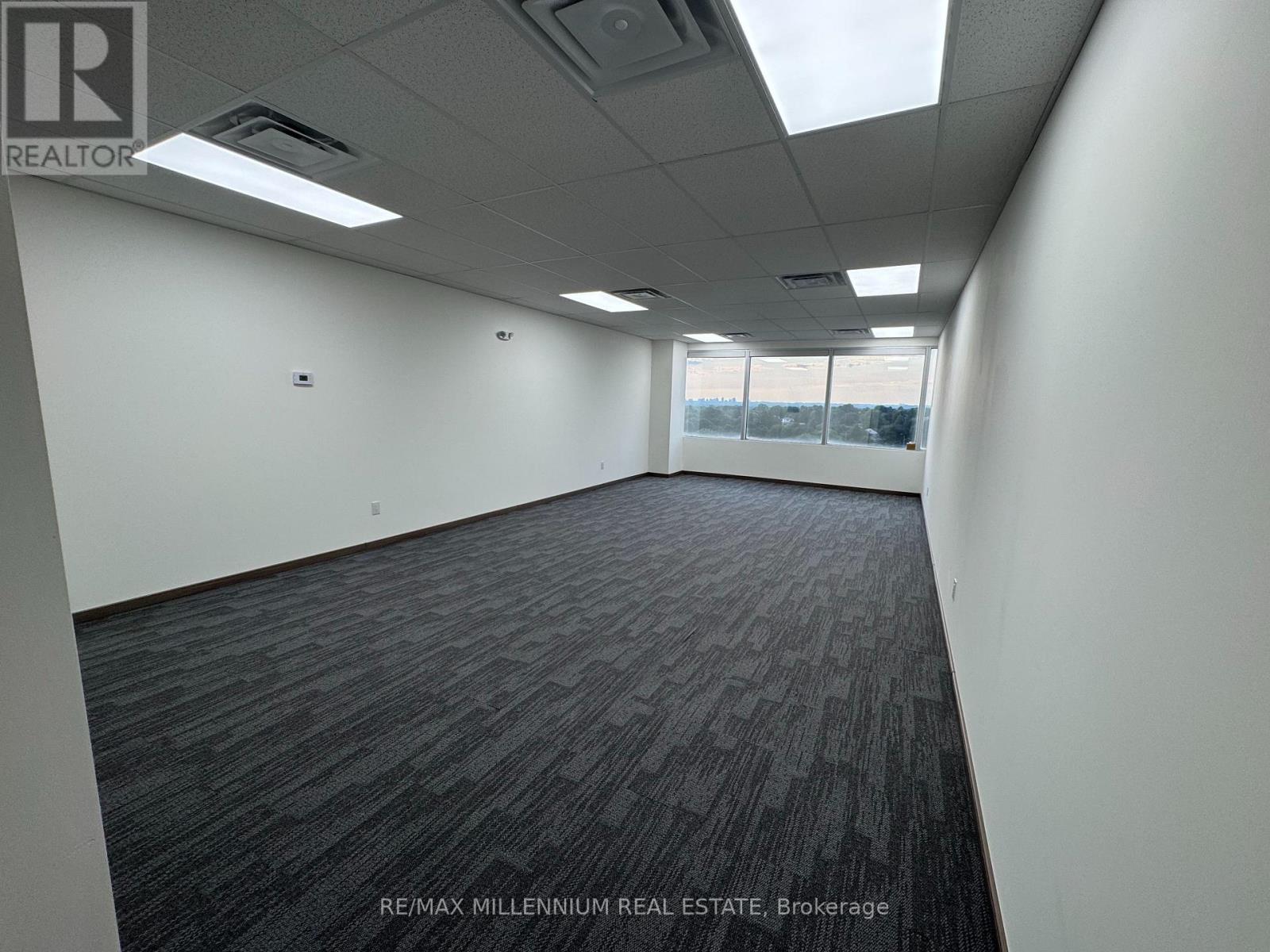 Photo 8 of 511 105 Gordon Baker Road E, Toronto ON