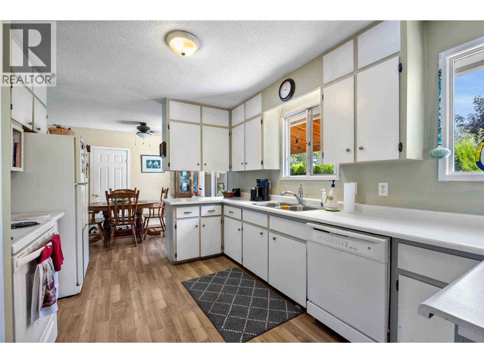 229 Lakeshore Drive, Chase
