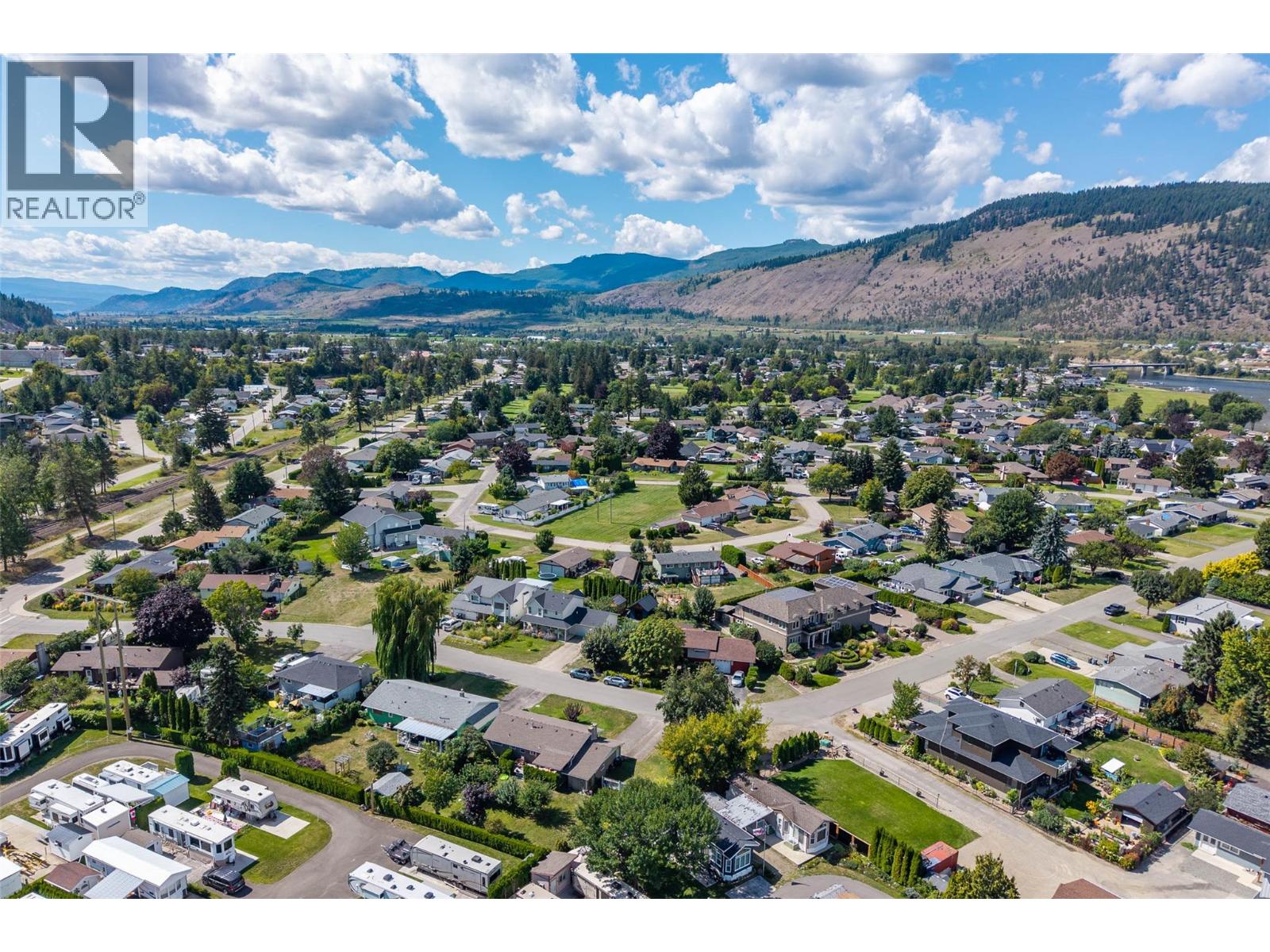 229 Lakeshore Drive, Chase