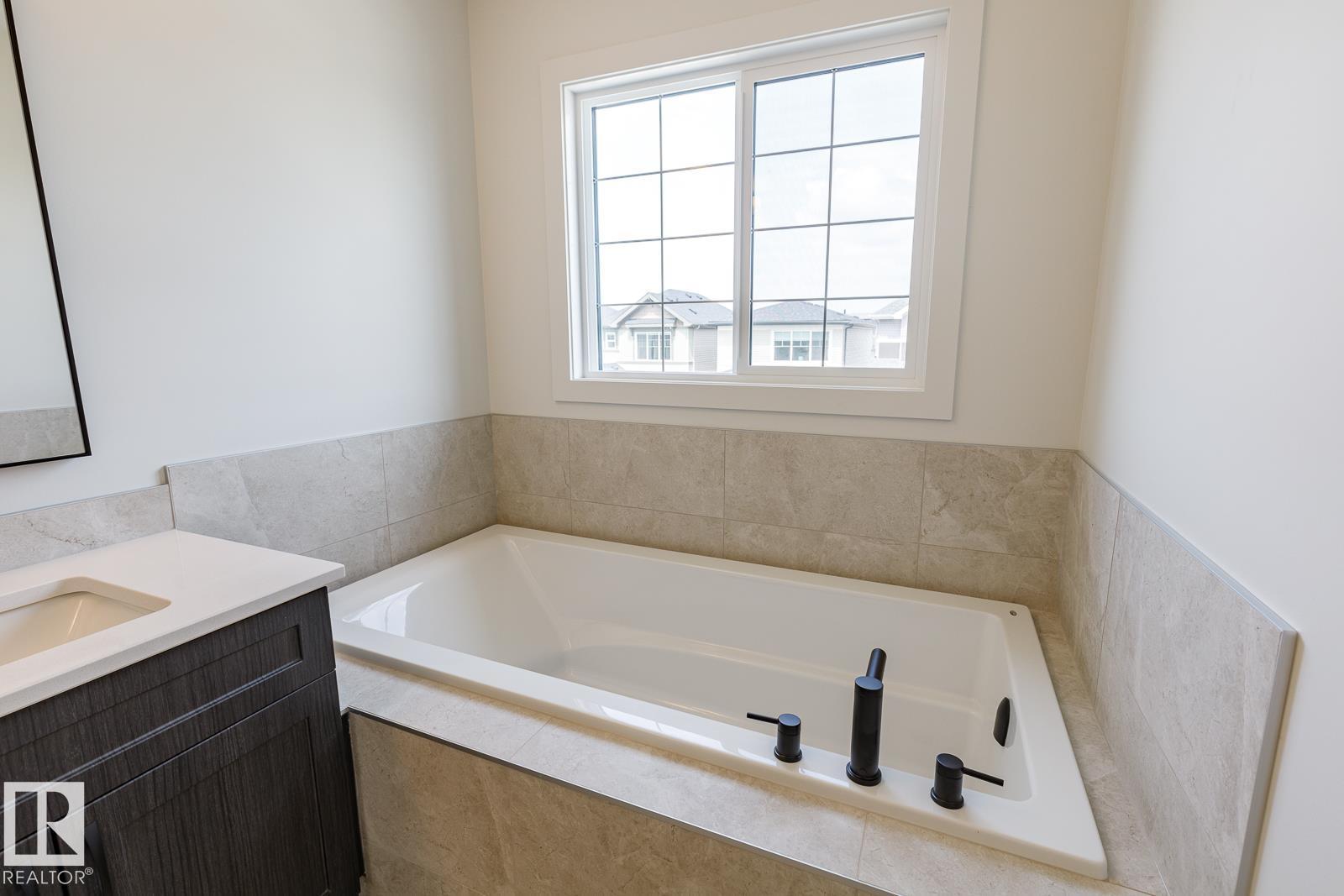 Photo 53 of 6235 175 Av Nw, Edmonton AB