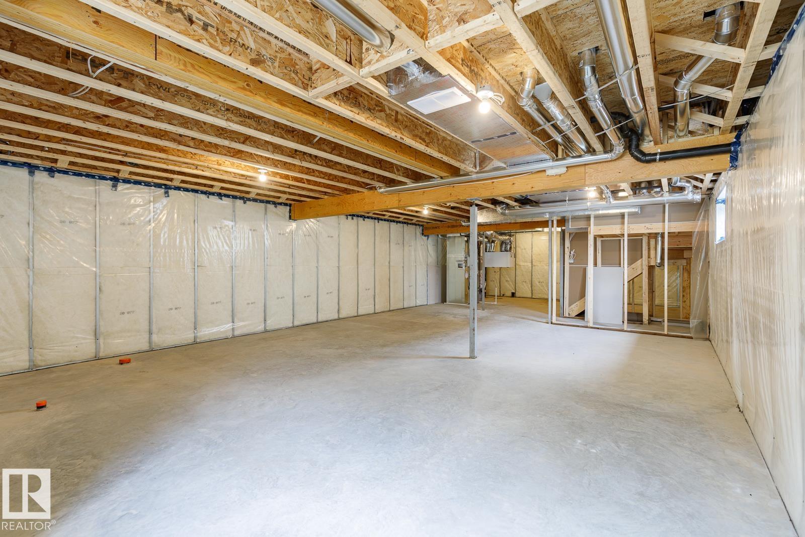 Photo 3 of 6235 175 Av Nw, Edmonton AB