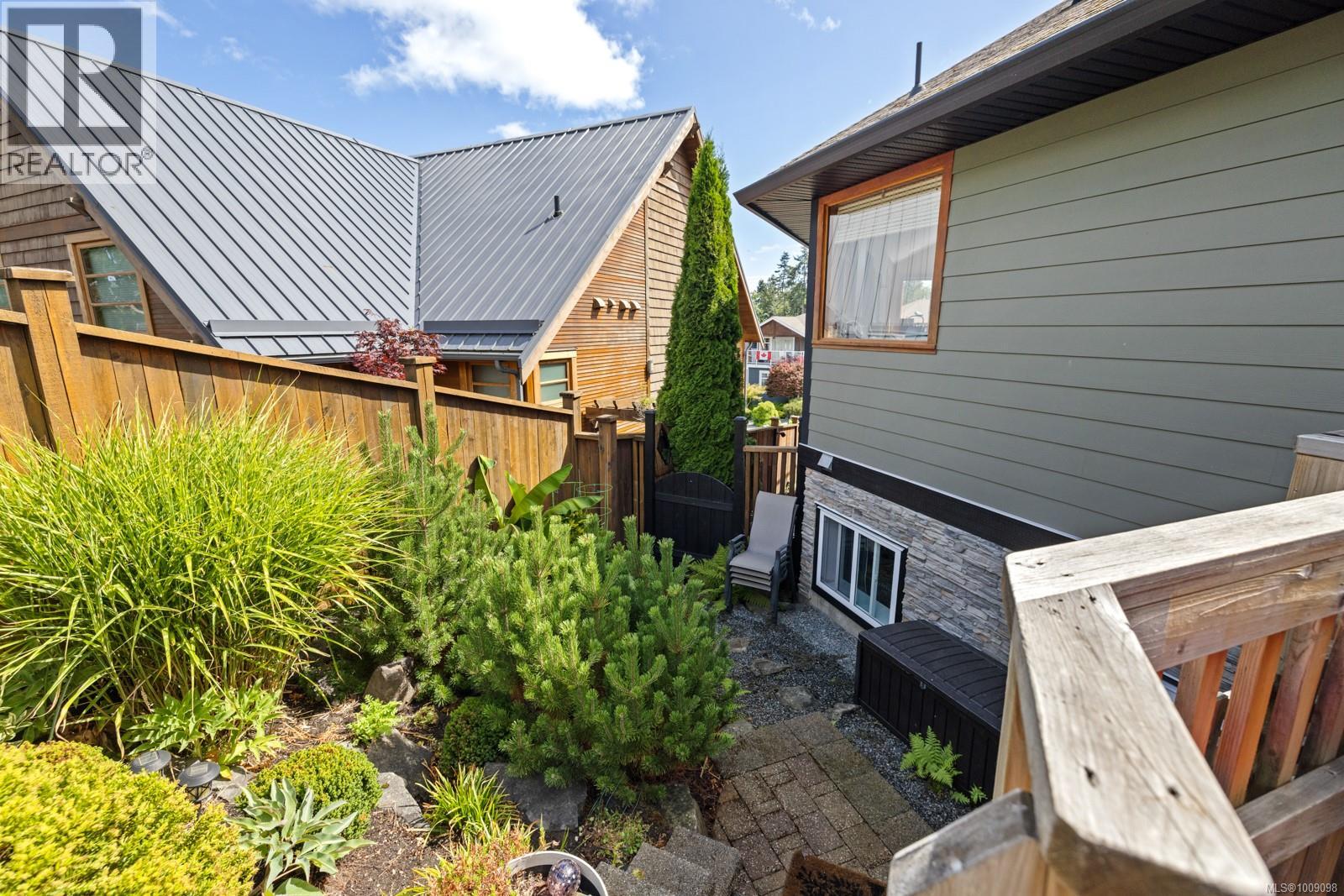 Photo 38 of 10088 Island View Close, Chemainus BC