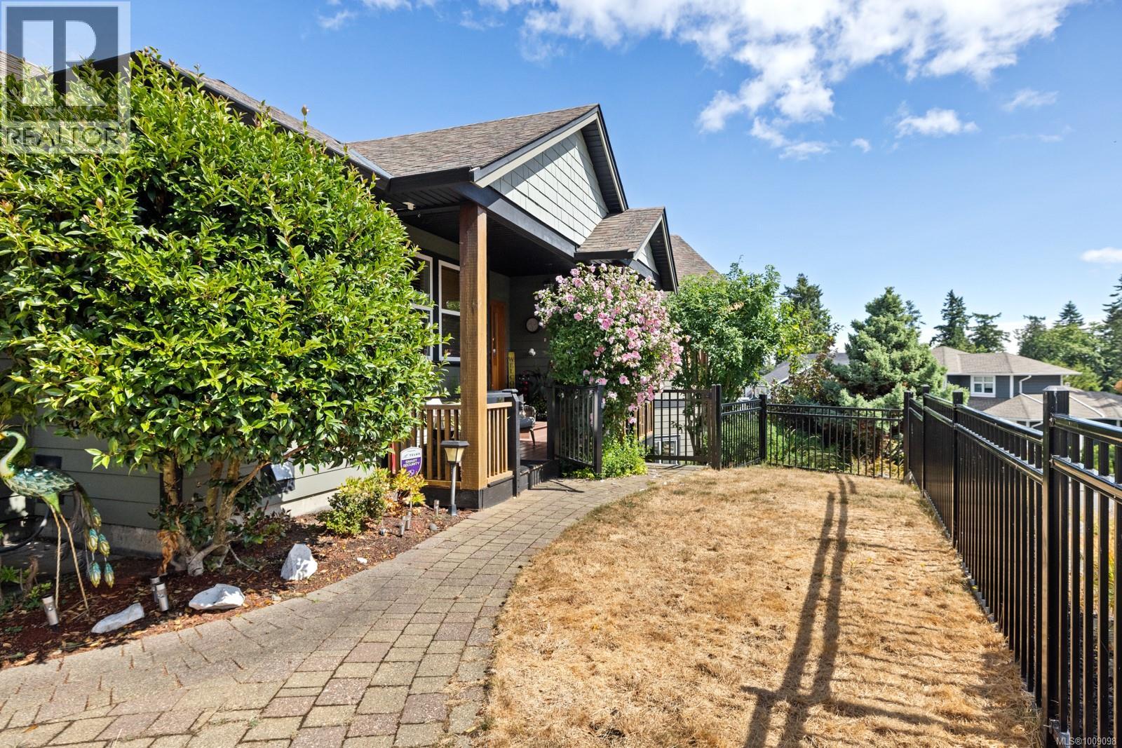 Photo 5 of 10088 Island View Close, Chemainus BC