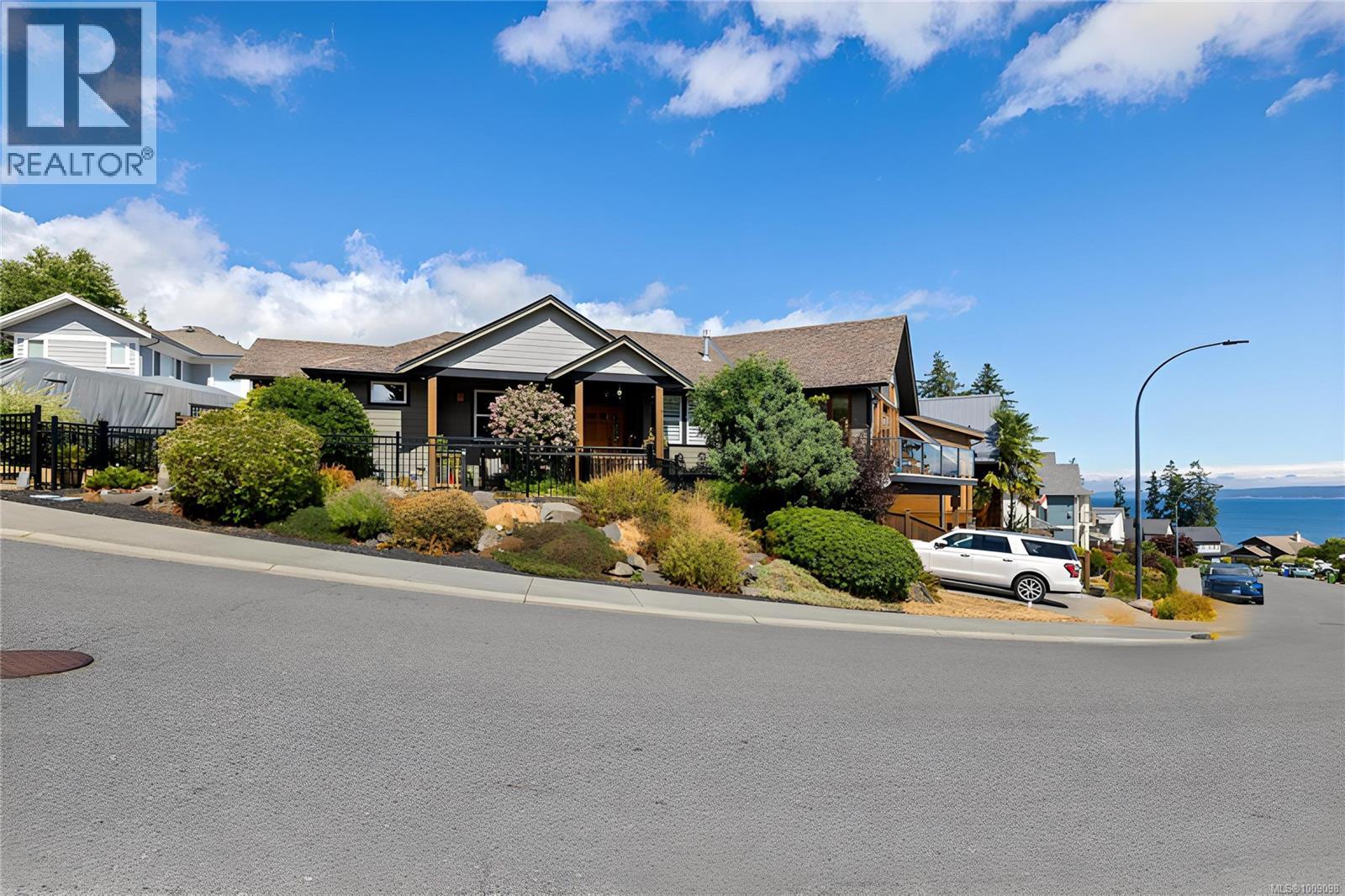 Photo 2 of 10088 Island View Close, Chemainus BC