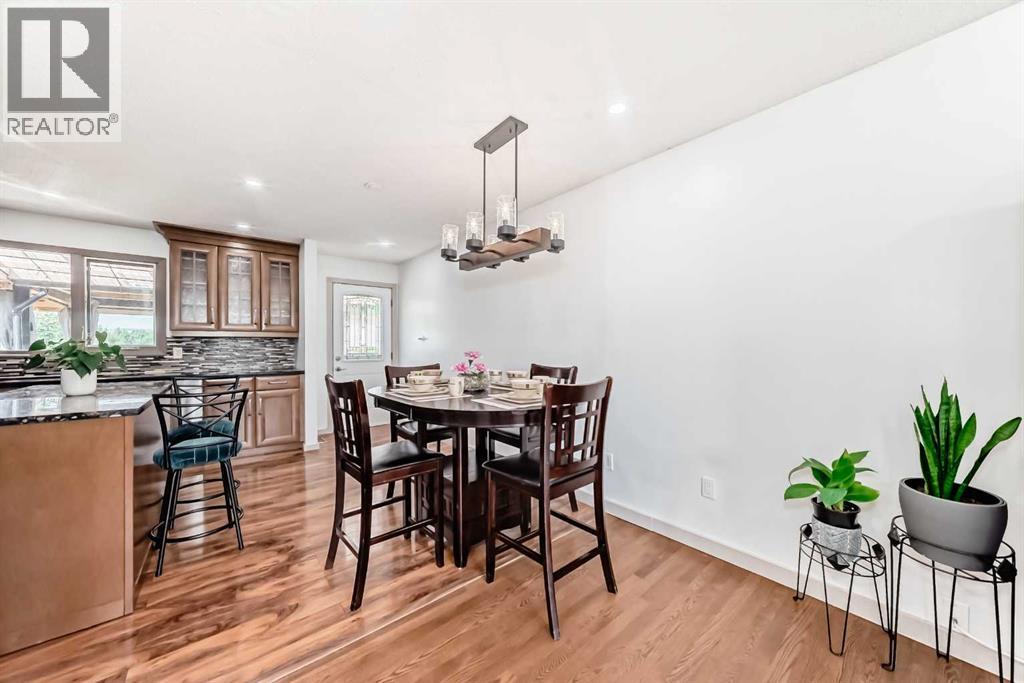 Photo 8 of 118 Ridgebrook Drive Sw, Airdrie AB