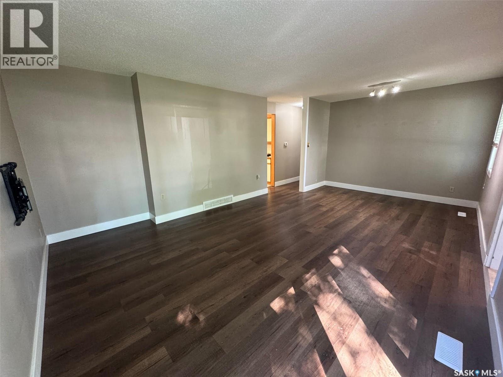 Photo 36 of 1406 Wiggins Avenue S, Saskatoon SK