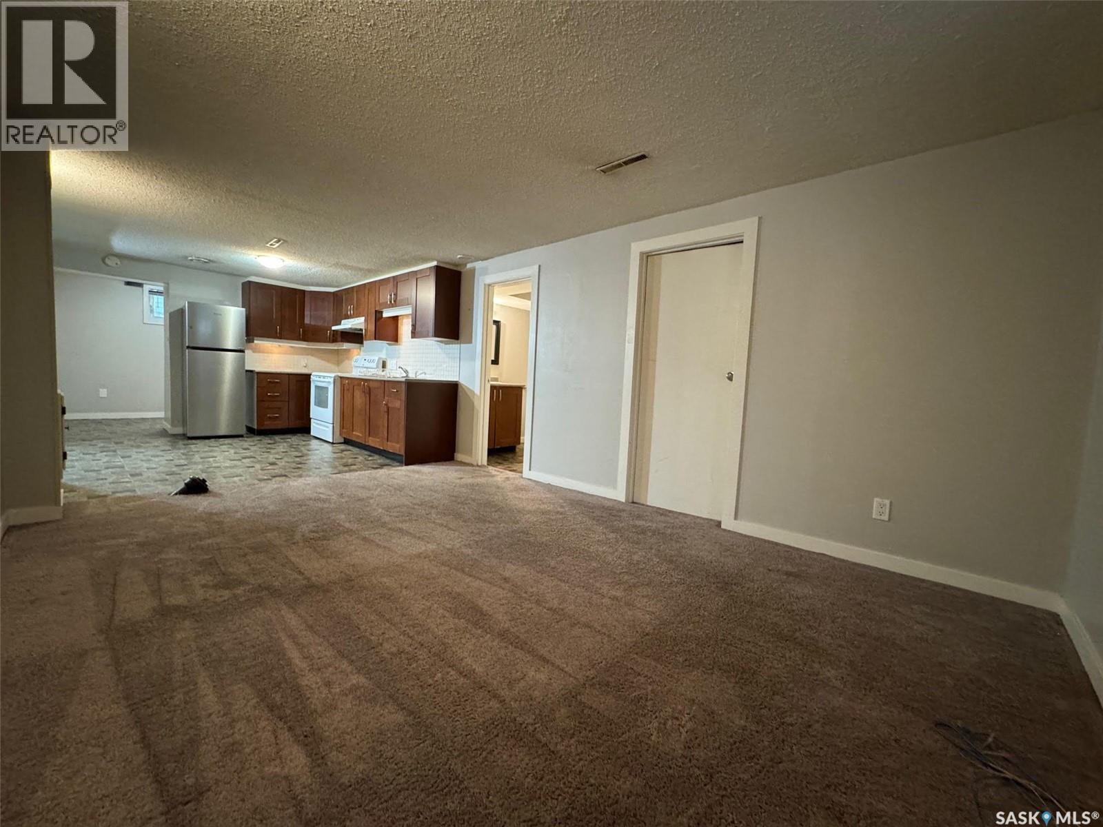 Photo 37 of 1406 Wiggins Avenue S, Saskatoon SK