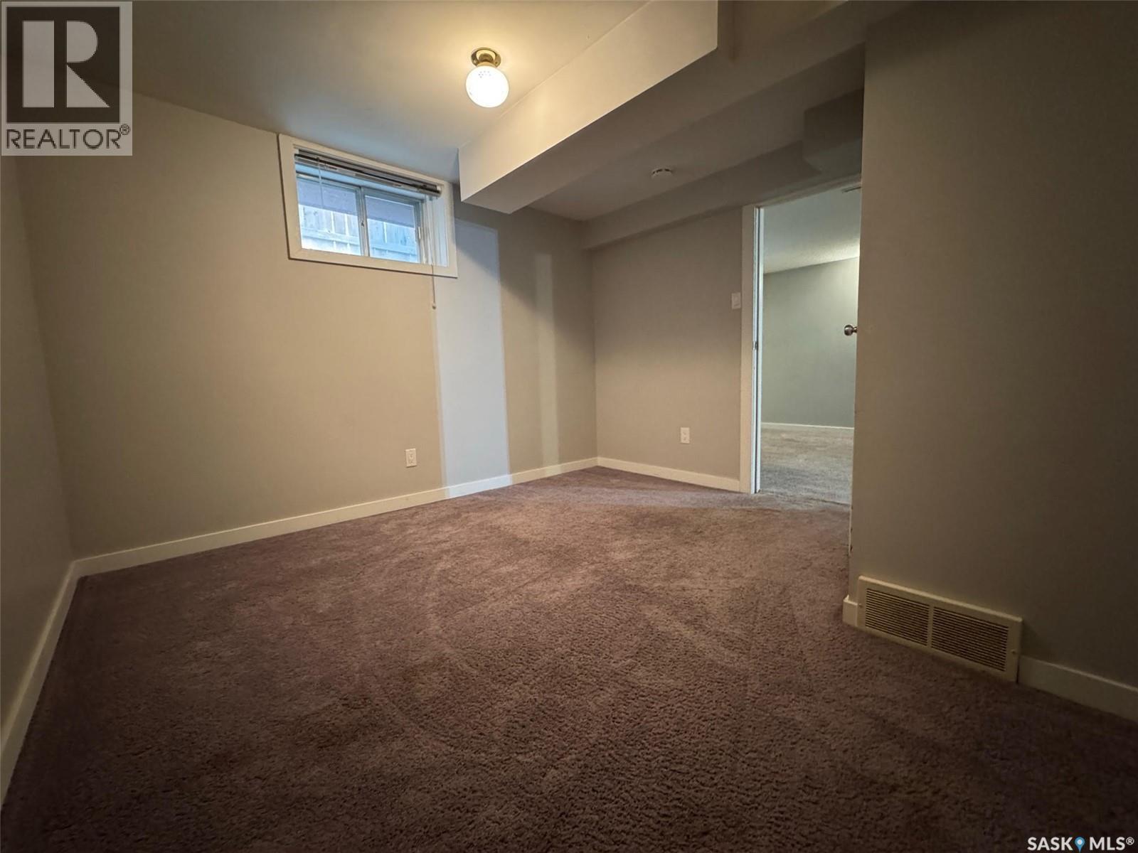 Photo 24 of 1406 Wiggins Avenue S, Saskatoon SK