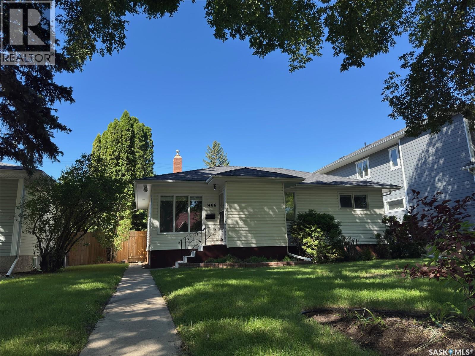 Photo 32 of 1406 Wiggins Avenue S, Saskatoon SK