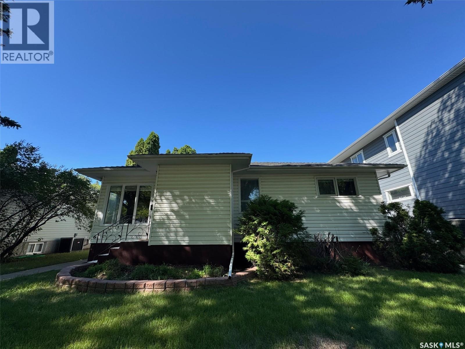 Photo 39 of 1406 Wiggins Avenue S, Saskatoon SK