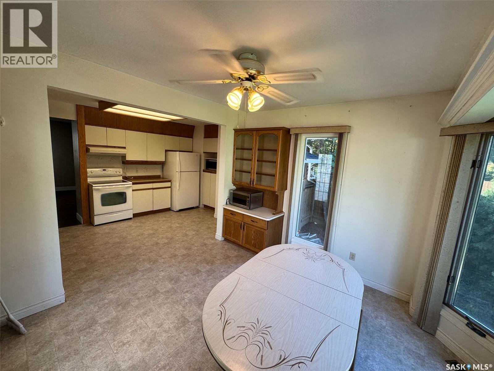 Photo 30 of 1406 Wiggins Avenue S, Saskatoon SK