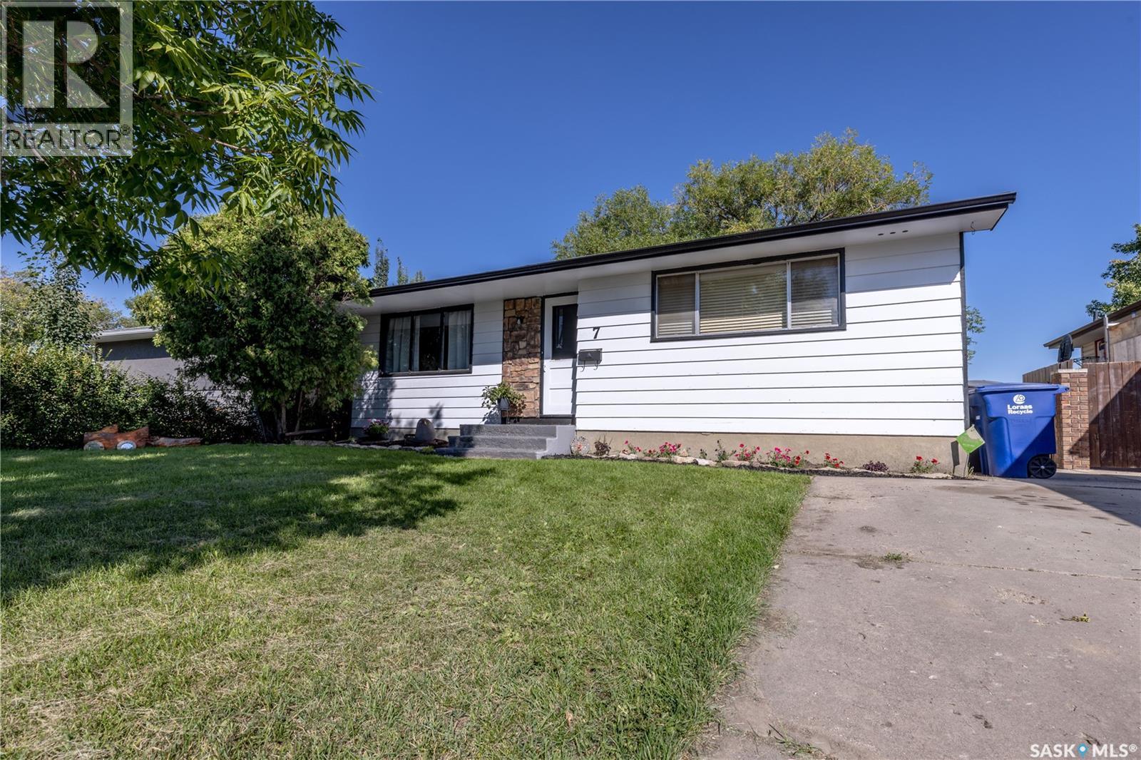 Photo 16 of 7 Ross Crescent, Saskatoon SK