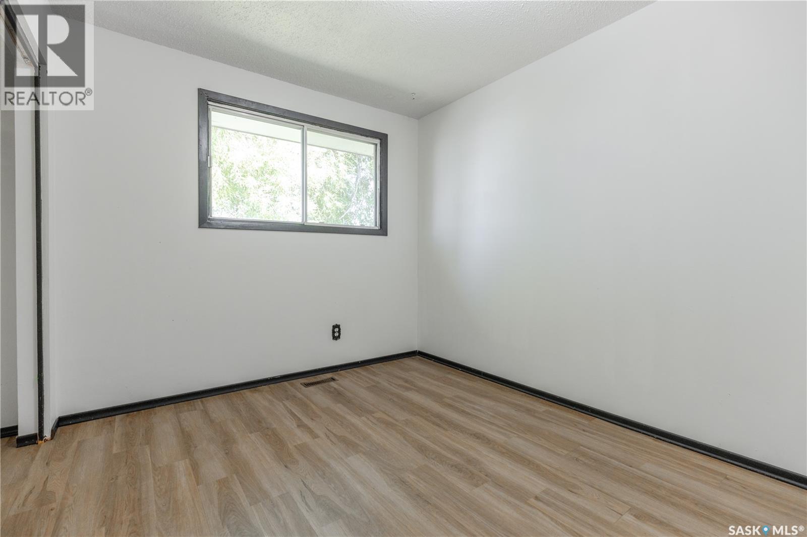 Photo 42 of 7 Ross Crescent, Saskatoon SK