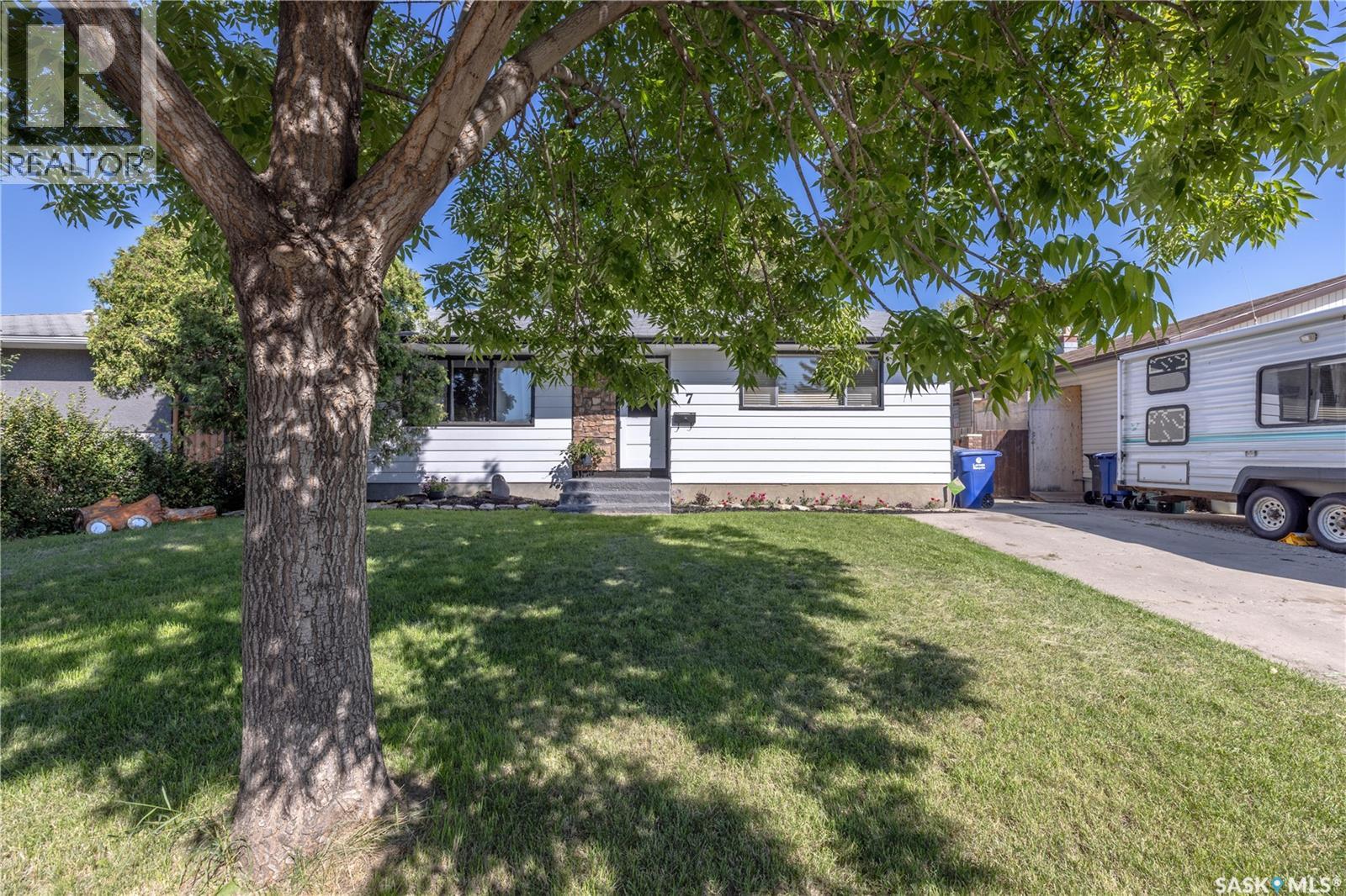 Photo 44 of 7 Ross Crescent, Saskatoon SK