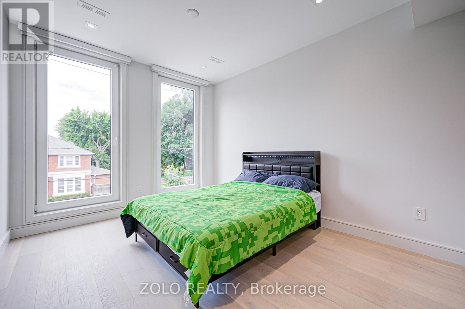 Photo 2 of 151 Dewbourne Avenue, Toronto ON