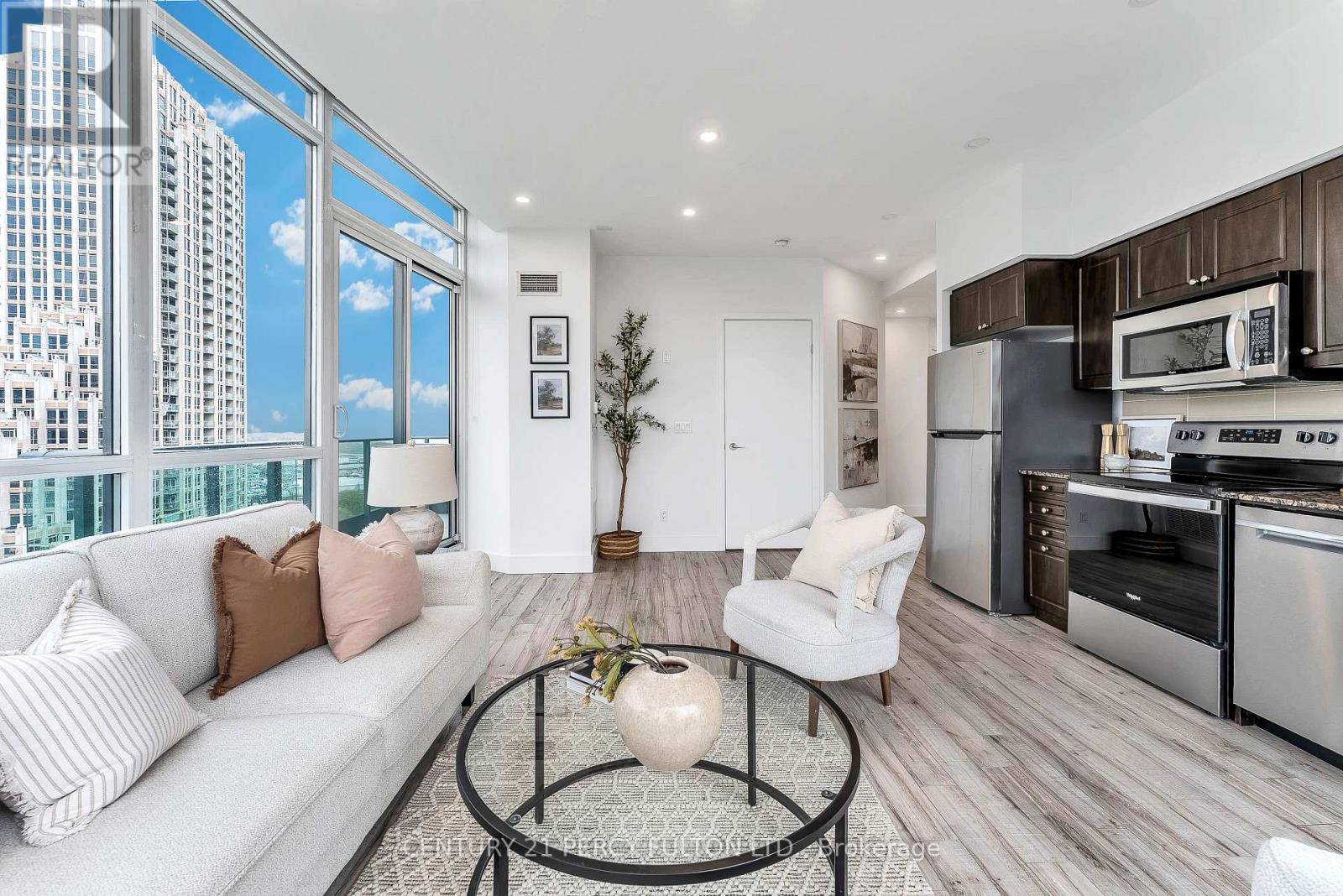 Photo 30 of 1663 209 Fort York Boulevard, Toronto ON