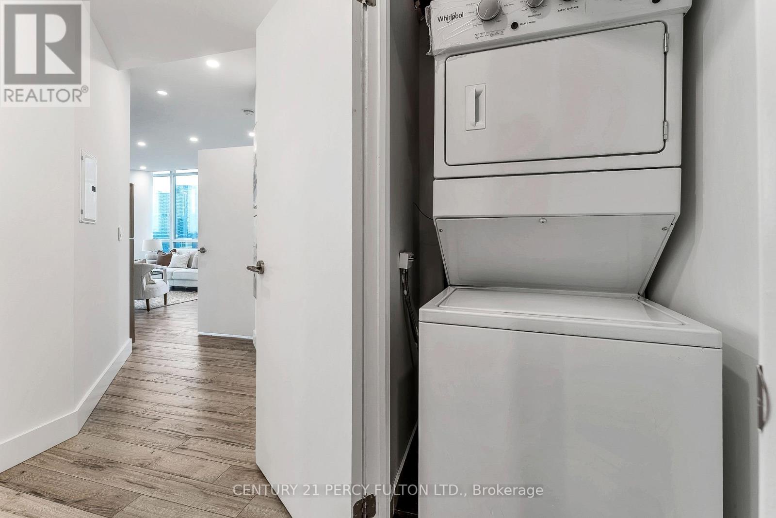 Photo 29 of 1663 209 Fort York Boulevard, Toronto ON