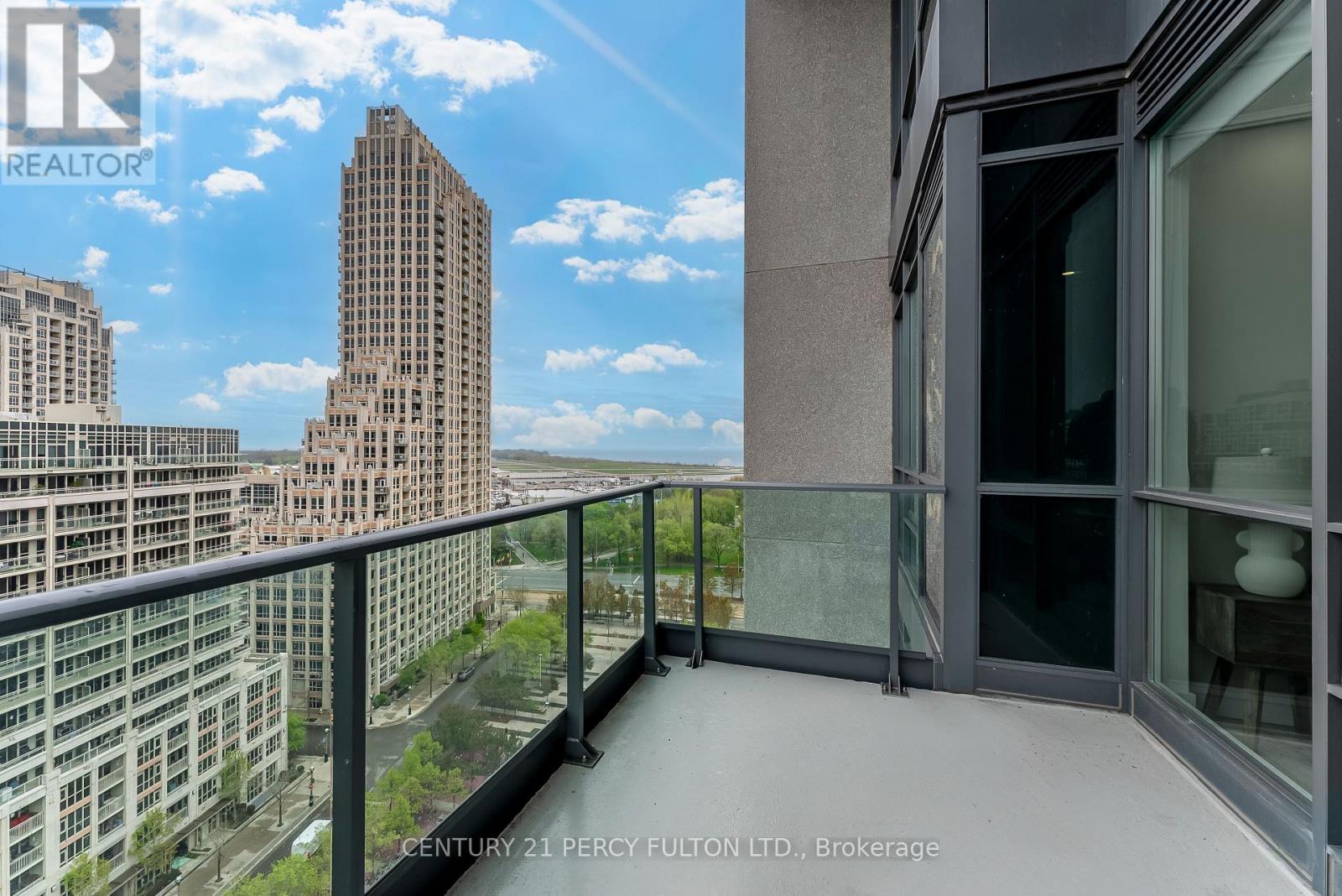 Photo 34 of 1663 209 Fort York Boulevard, Toronto ON
