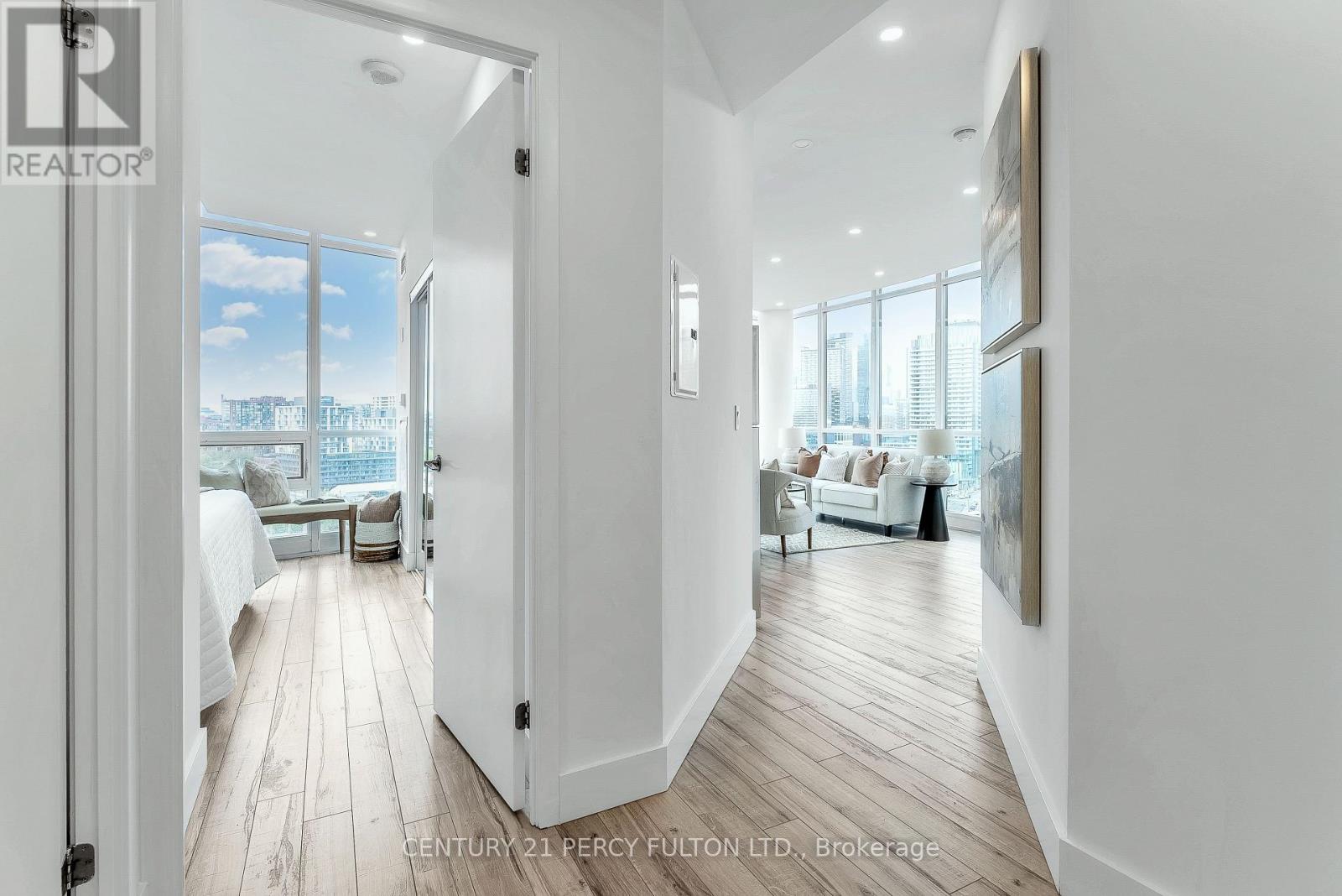 Photo 38 of 1663 209 Fort York Boulevard, Toronto ON
