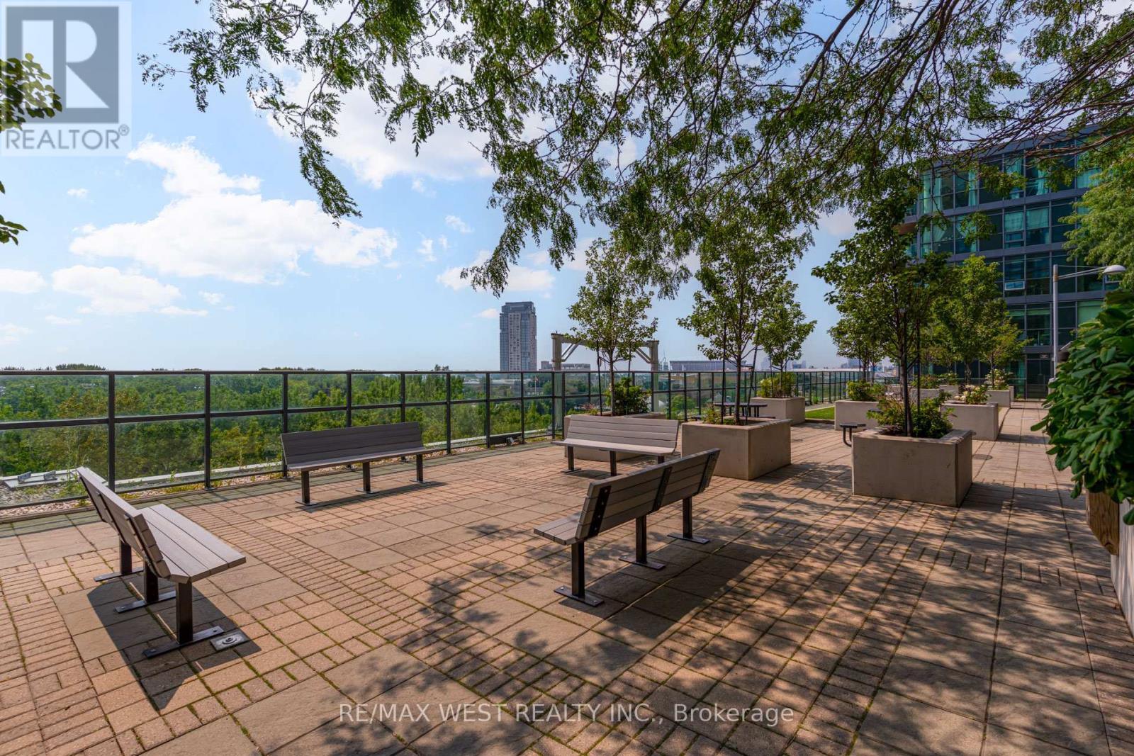 Photo 11 of 1407 219 Fort York Boulevard, Toronto ON