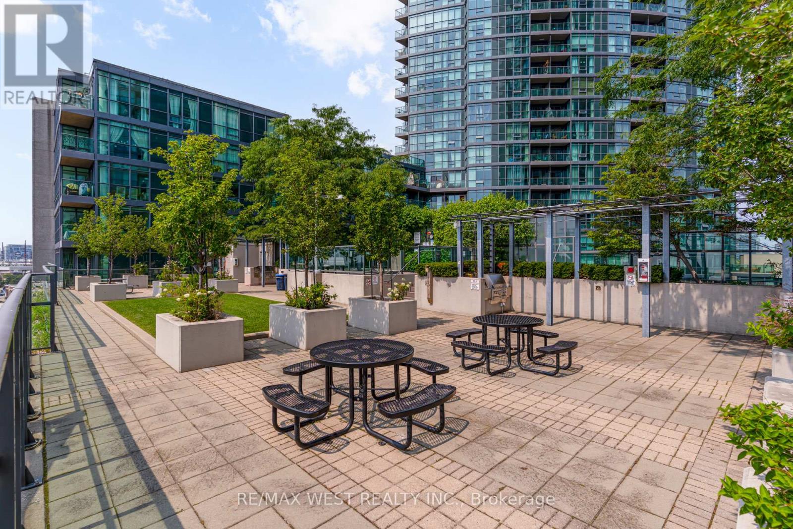 Photo 16 of 1407 219 Fort York Boulevard, Toronto ON