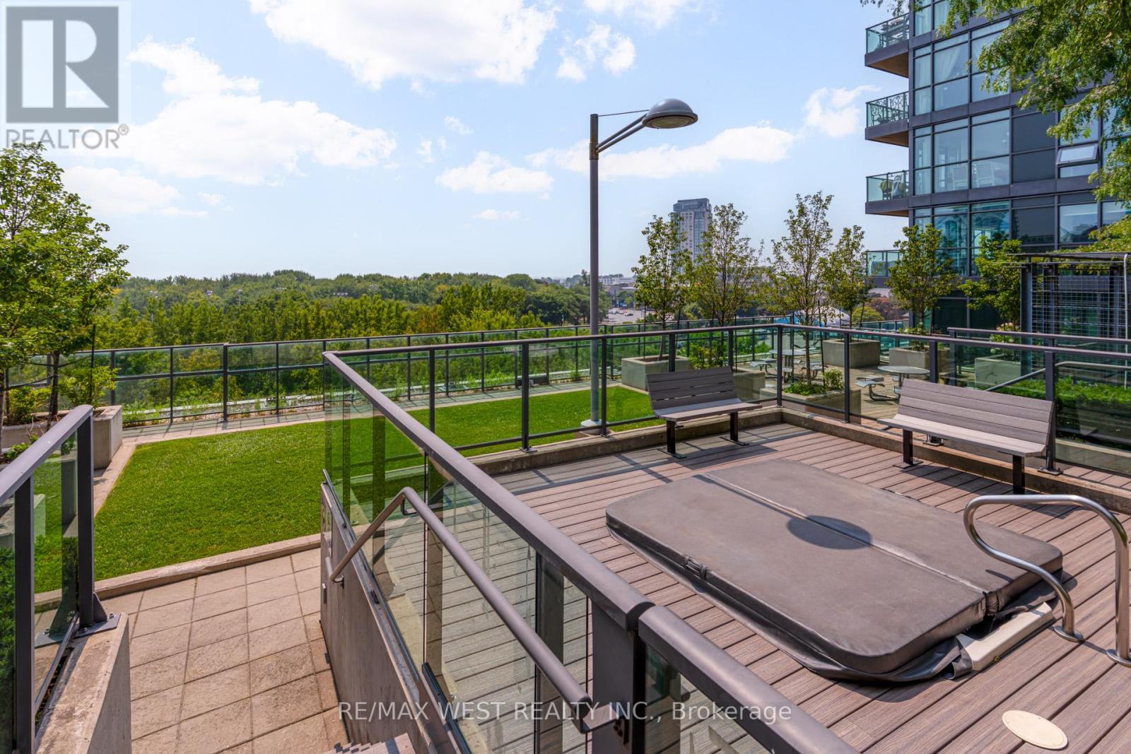 Photo 20 of 1407 219 Fort York Boulevard, Toronto ON