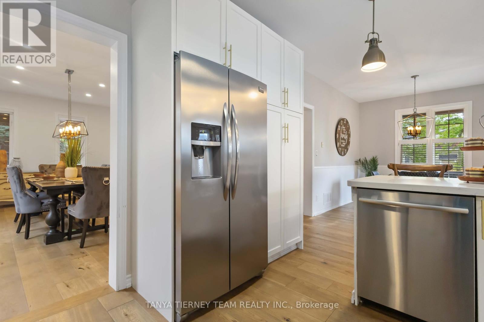 Photo 11 of 14 Amanda Avenue, Whitby ON
