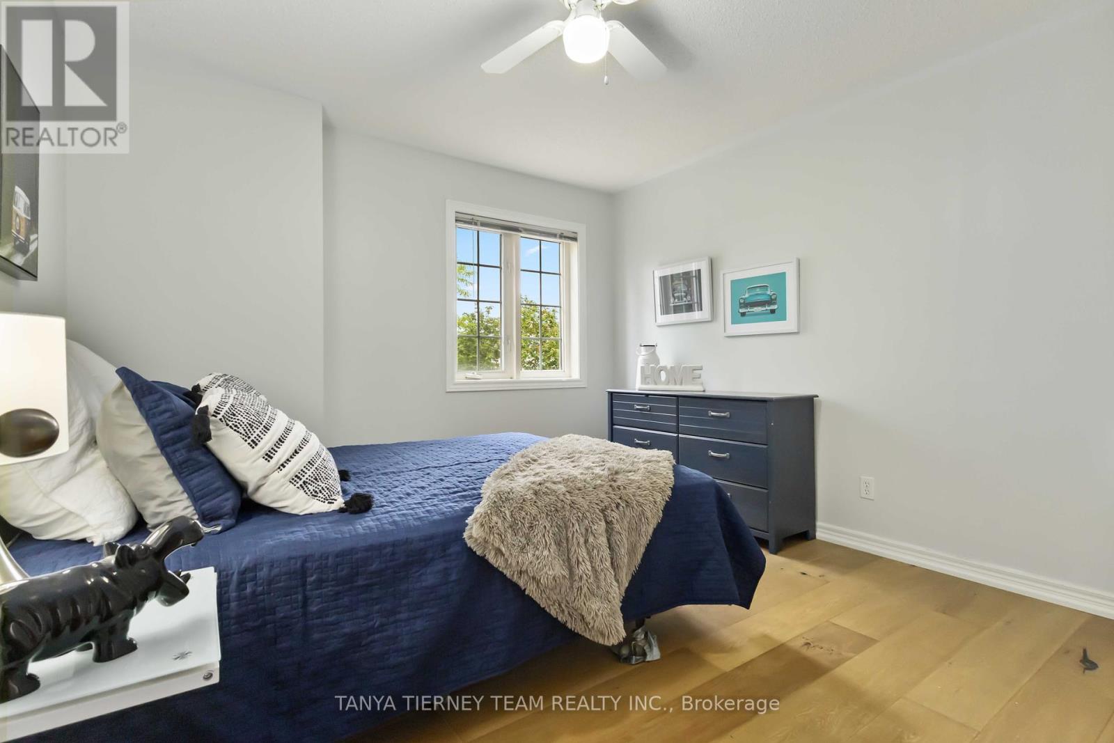 Photo 27 of 14 Amanda Avenue, Whitby ON
