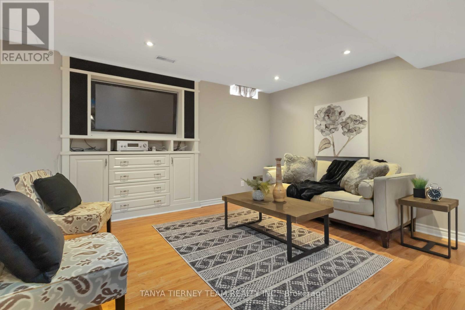 Photo 30 of 14 Amanda Avenue, Whitby ON