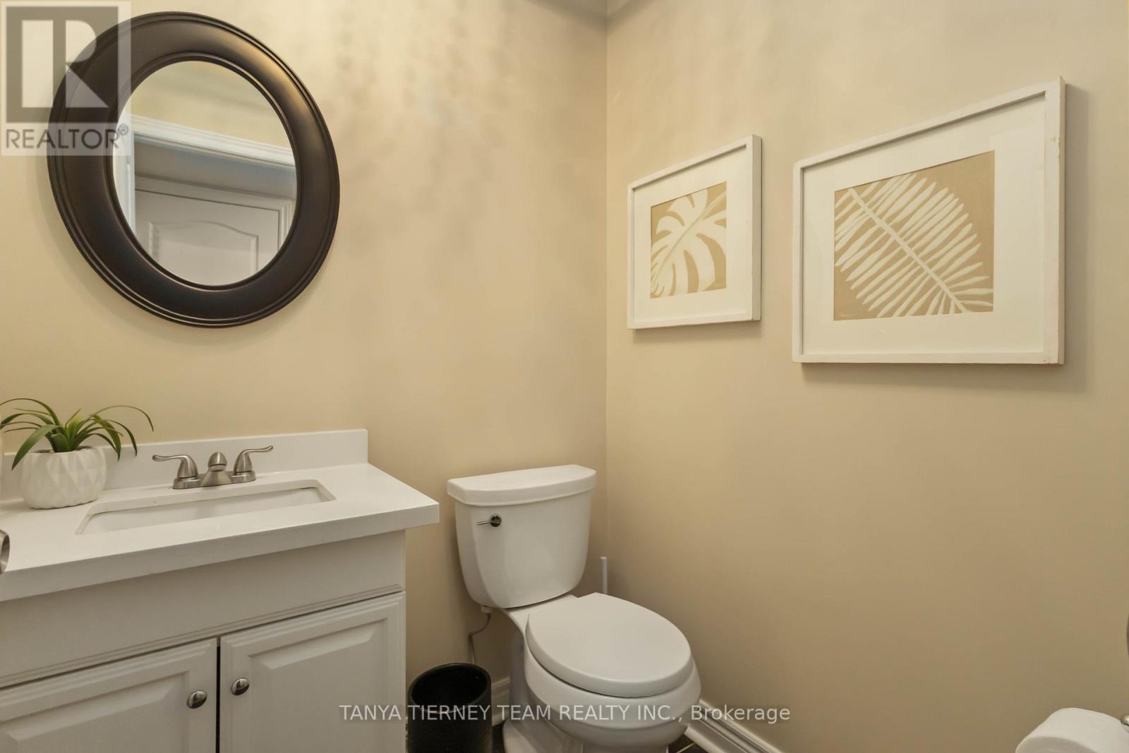 Photo 40 of 14 Amanda Avenue, Whitby ON