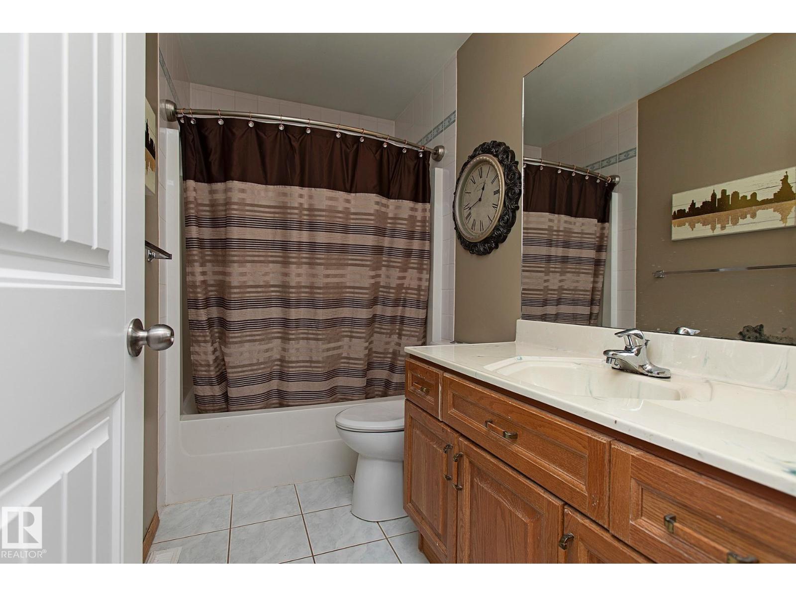 Photo 14 of 67 Westview Cr, Calmar AB