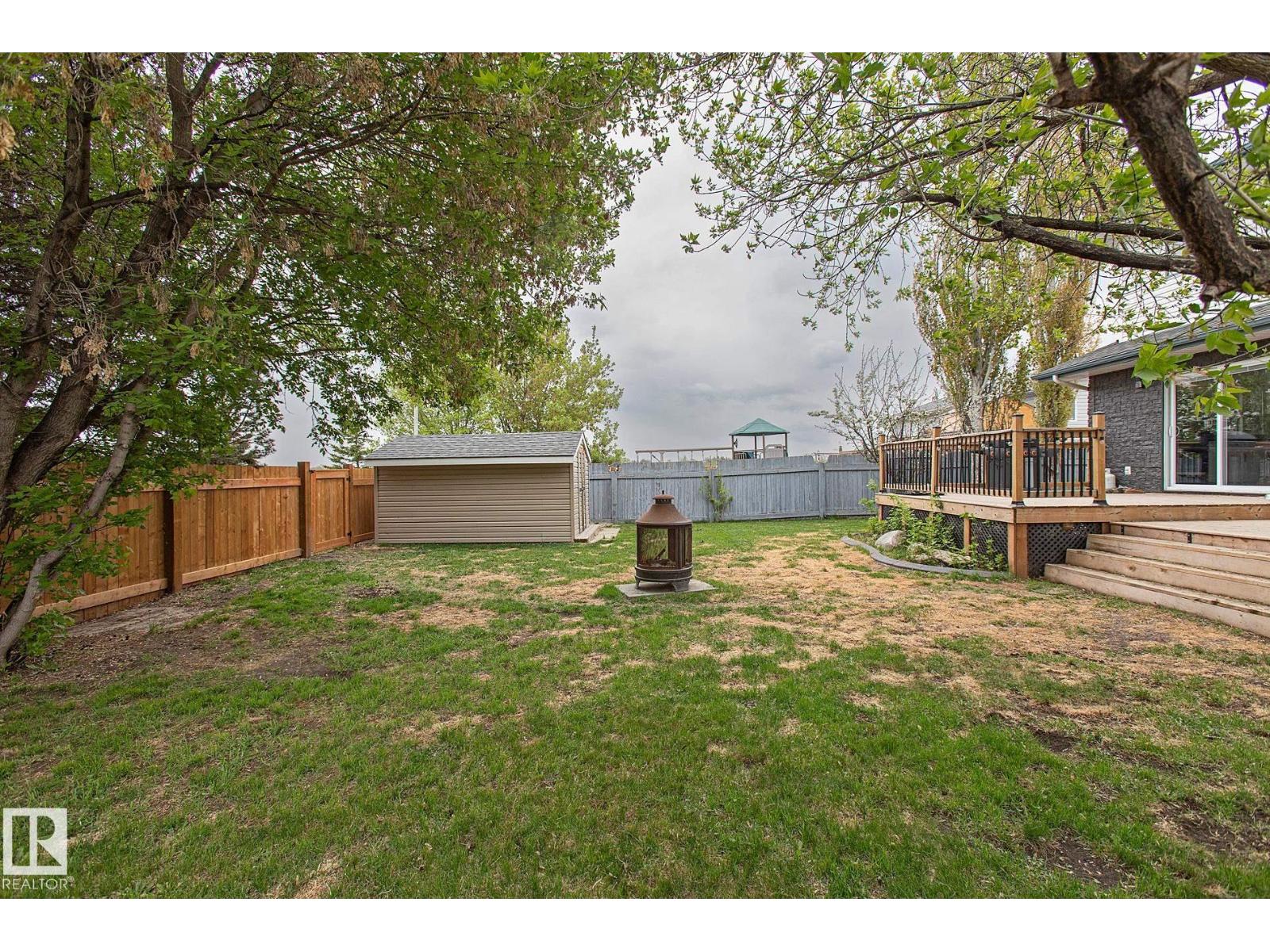 Photo 32 of 67 Westview Cr, Calmar AB