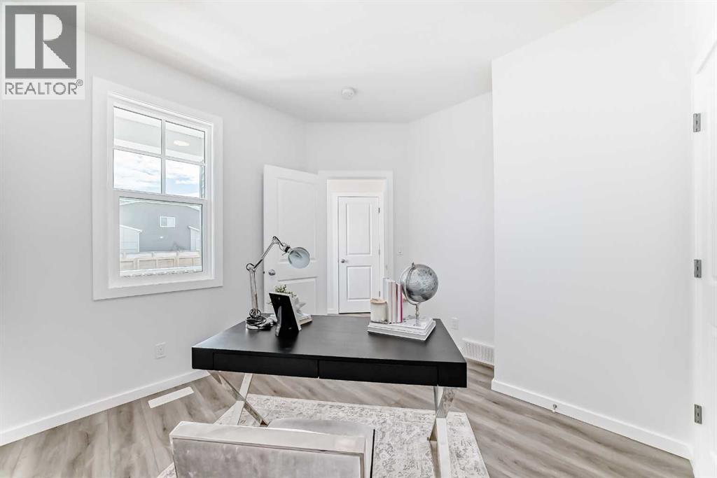 Single Family House for Sale in  Mallard Grove SE Rangeview Calgary 