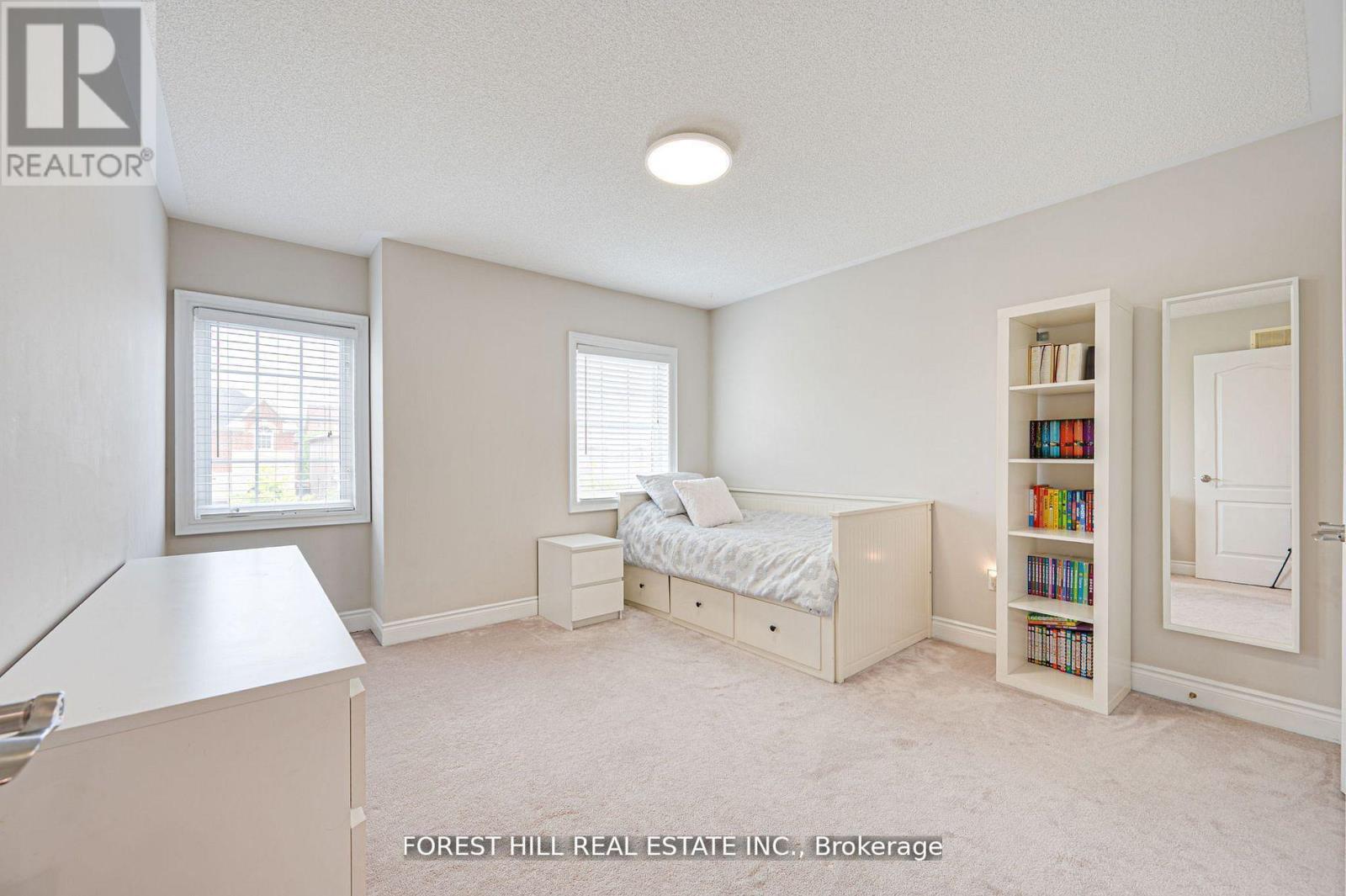 Photo 11 of 473 Apple Blossom Drive, Vaughan ON