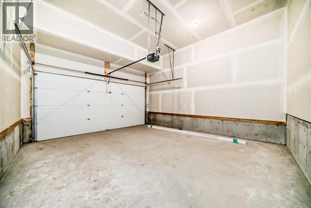 Single Family House for Sale in  Mallard Grove SE Rangeview Calgary 