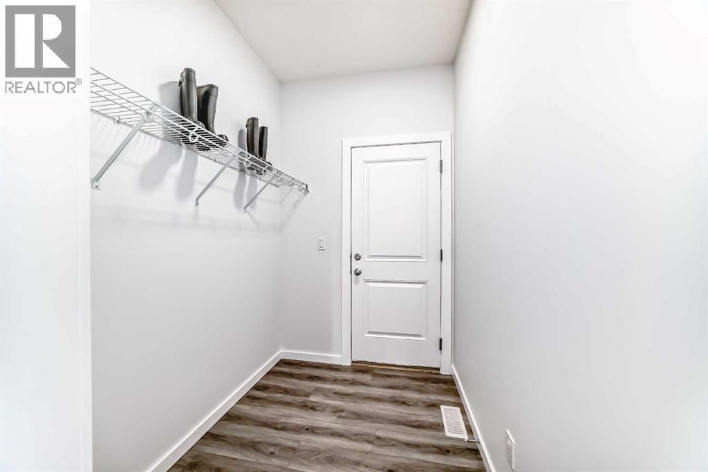 Single Family House for Sale in  Mallard Grove SE Rangeview Calgary 
