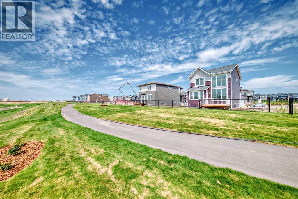 Single Family House for Sale in  Mallard Grove SE Rangeview Calgary 