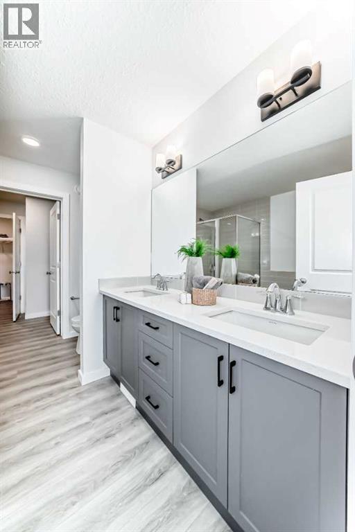 Single Family House for Sale in  Mallard Grove SE Rangeview Calgary 