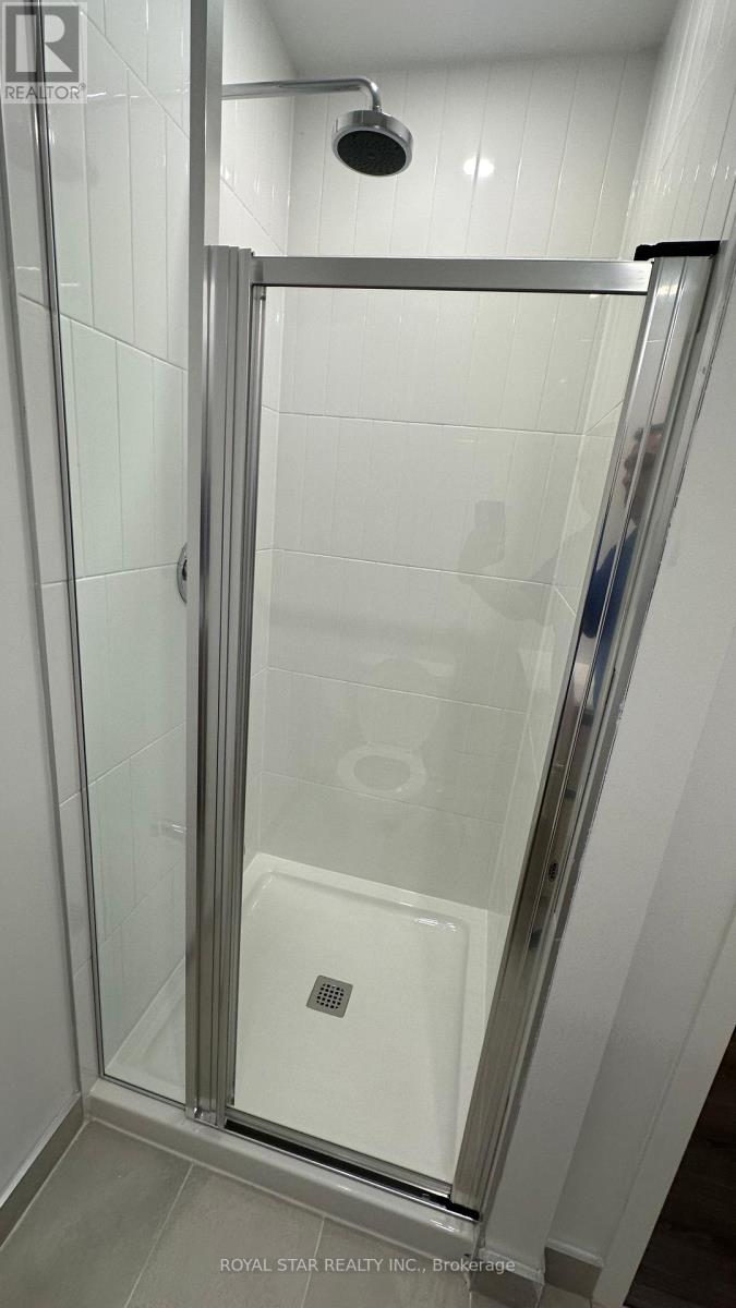 Photo 1 of B 1503 7950 Bathurst Street, Vaughan ON