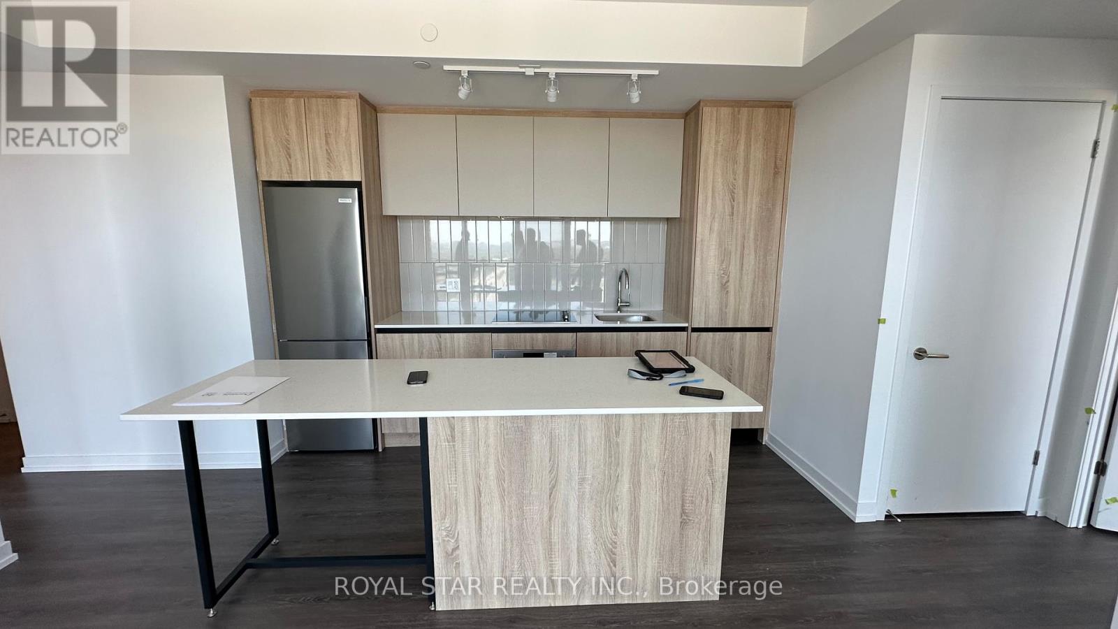Photo 9 of B 1503 7950 Bathurst Street, Vaughan ON