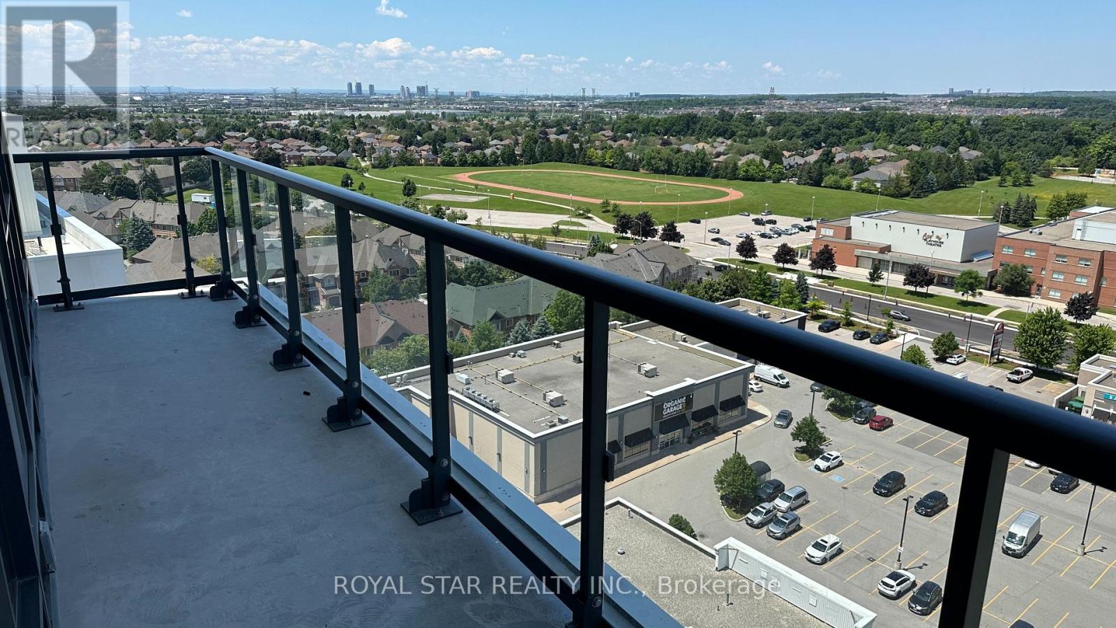 Photo 3 of B 1503 7950 Bathurst Street, Vaughan ON