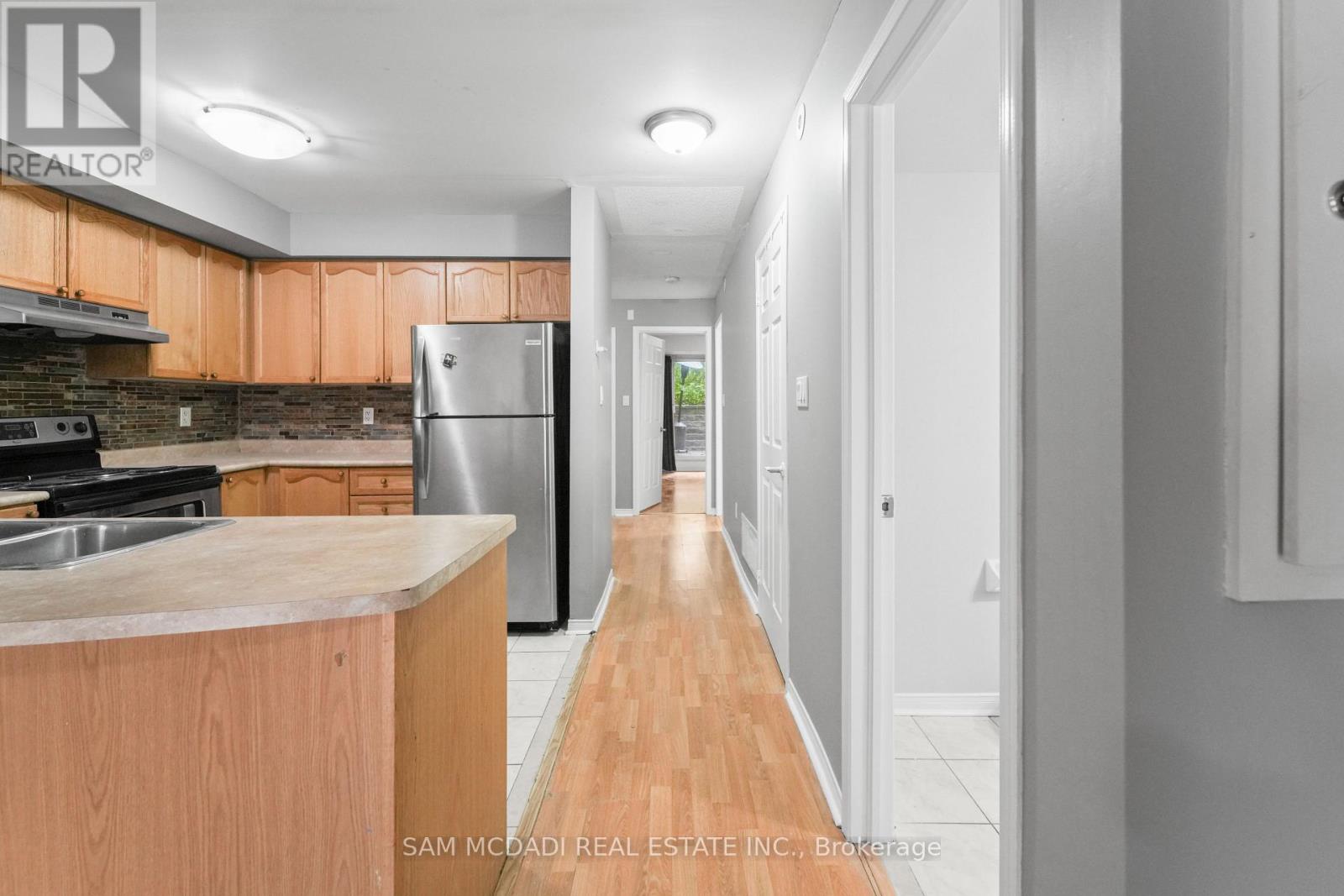 Photo 7 of 170 310 John Street, Markham ON